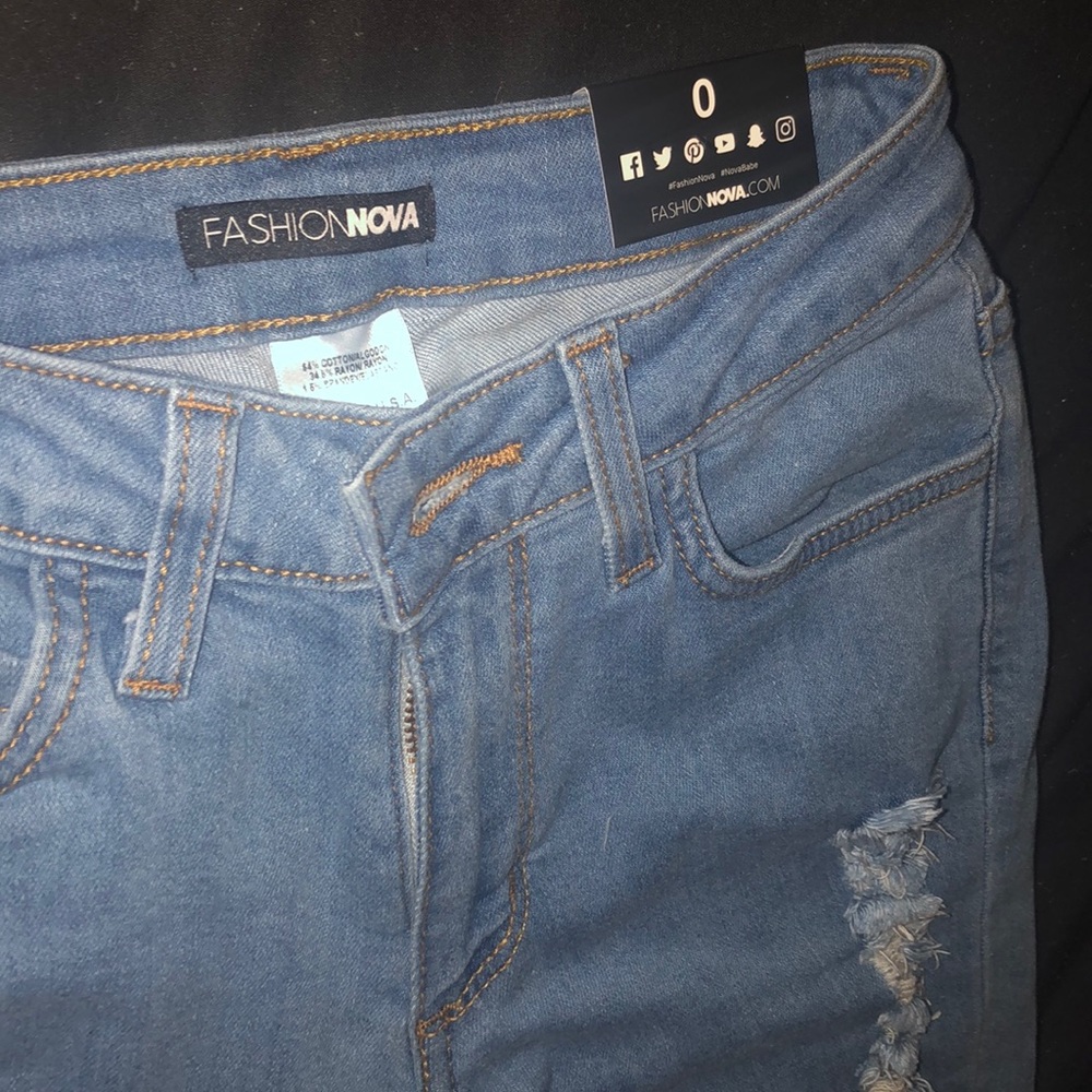 Jeans - Picture 2 of 2